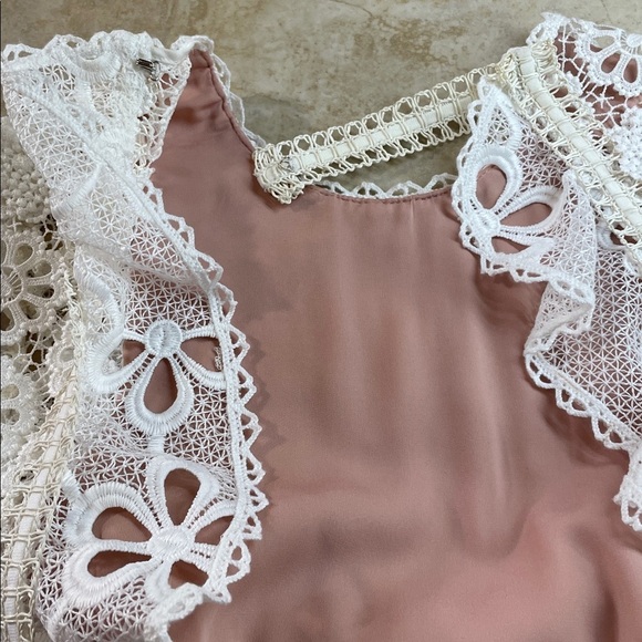 Alexis Dress Arleigh White Lace Ruffle Open Back Cocktail Mini XS Zipper Floral - Picture 11 of 13